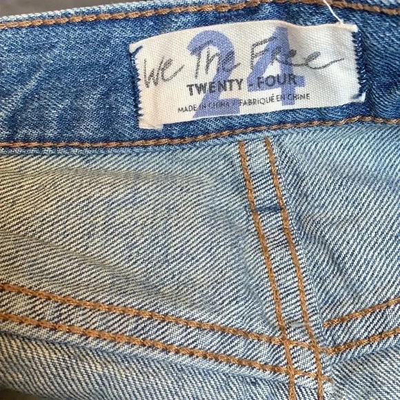 Free People Distressed Bermuda Shorts size 24 - Picture 5 of 6